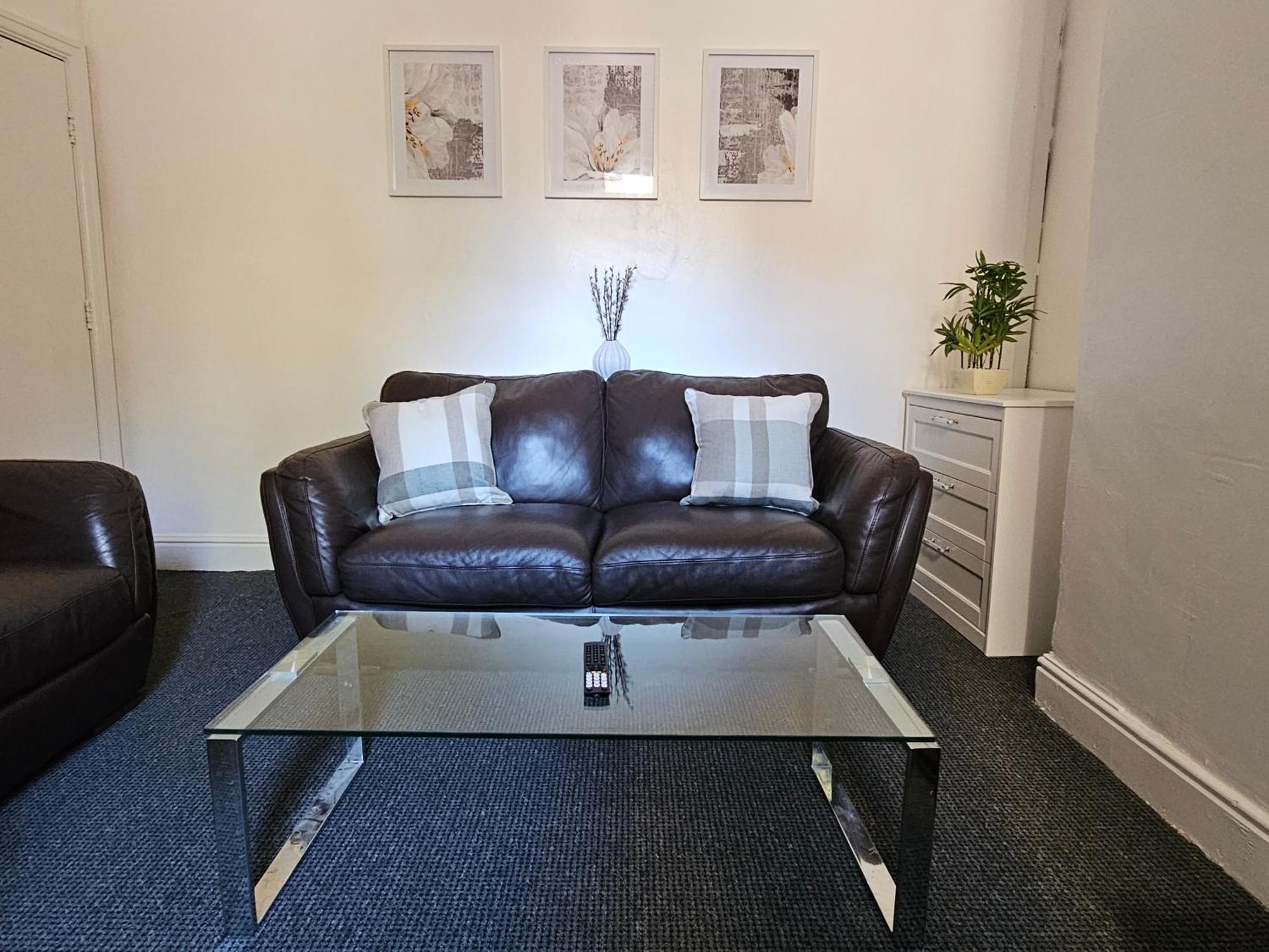 프레스턴 Convenient 3 Bed, Pr1 Near Uclan N Train Station 빌라 외부 사진
